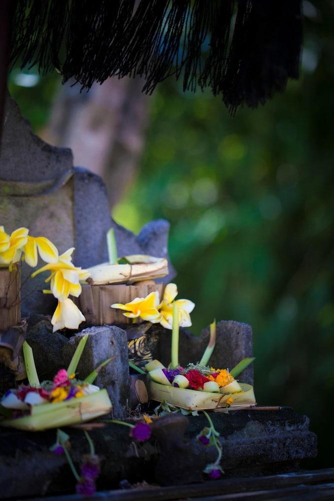 Bali Chaya Hotel Legian Exterior foto